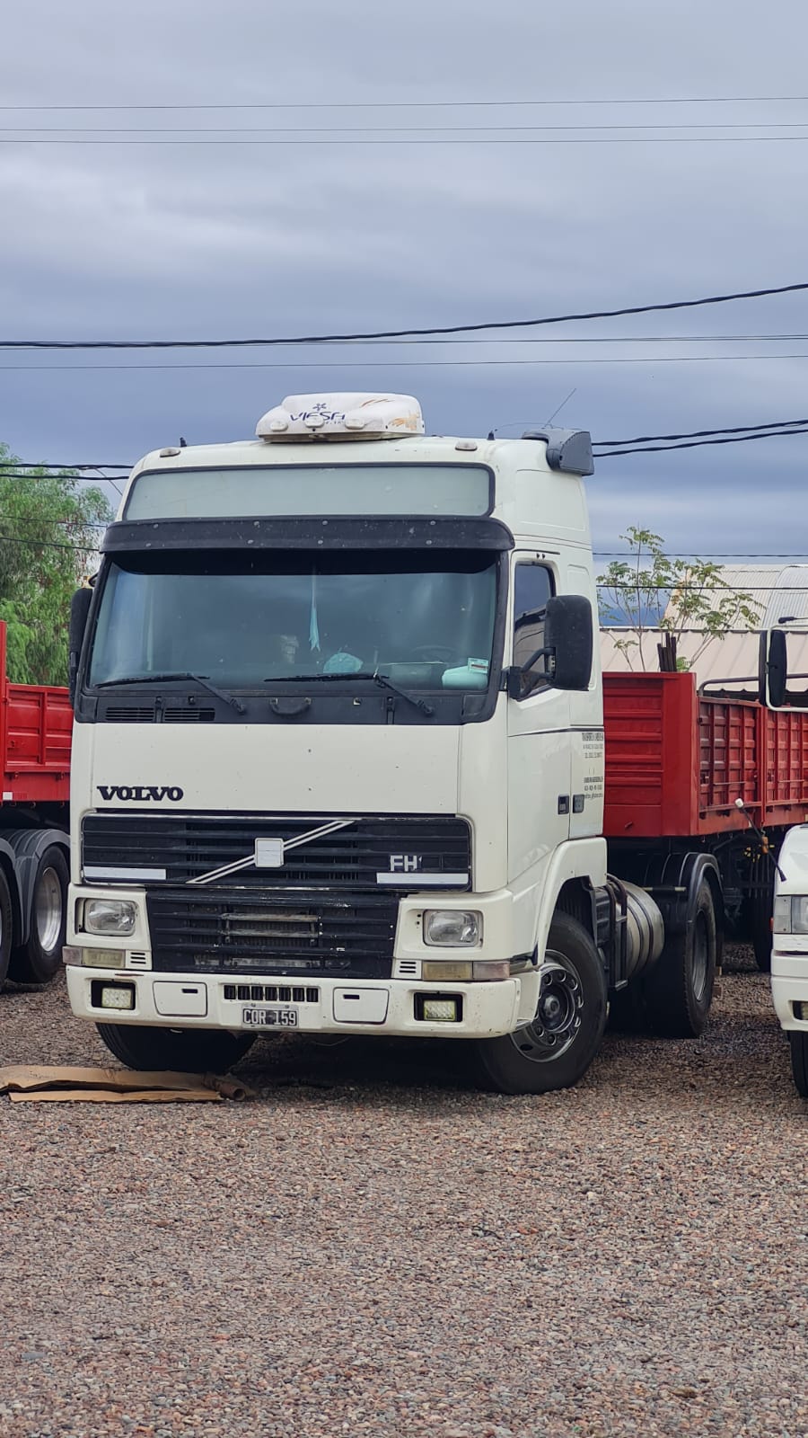 Unidad Volvo FH12 380 de alto porte para rutas internacionales a Chile